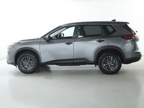 Used 2024 Nissan Rogue S image 38