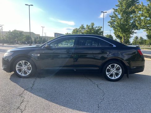 Used 2014 Ford Taurus SEL w/ Equipment Group 201A AWD/4WD image 2