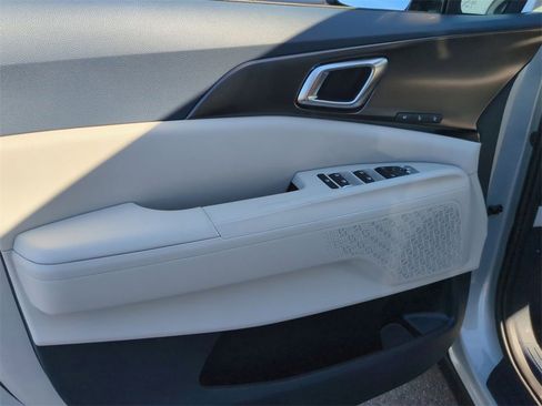 New 2026 Kia Carnival SX image 23