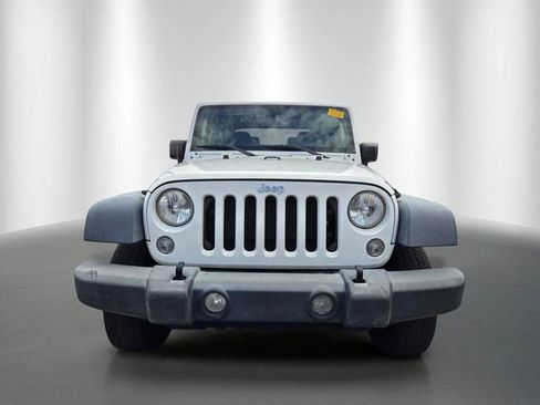 Used 2016 Jeep Wrangler Sport w/ Connectivity Group AWD/4WD image 2