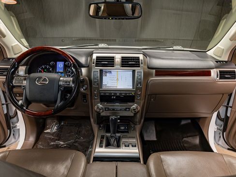 Used 2018 Lexus GX 460 image 15