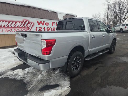 Used 2017 Nissan Titan SL w/ Off-Road Package image 6
