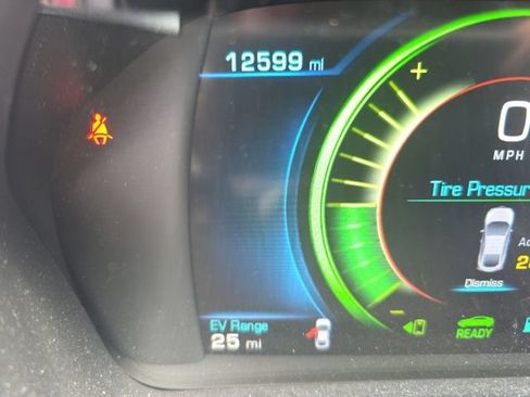 Used 2018 Chevrolet Volt LT w/ LT Driver Confidence Package FWD image 5