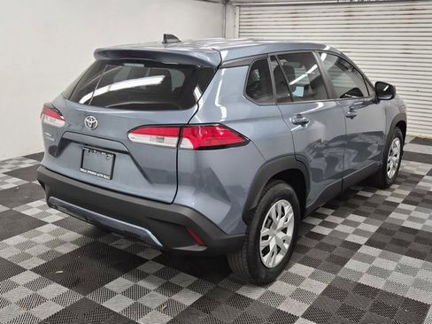 Used 2024 Toyota Corolla Cross L image 6