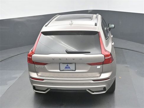 Used 2024 Volvo XC60 T8 Plus w/ Protection Package Premier image 47
