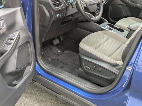 Used 2022 Ford Escape SE w/ Convenience Package image 19