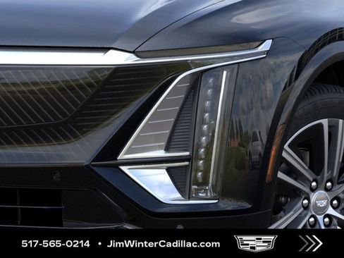 New 2026 Cadillac Lyriq Luxury w/ LPO, Floor Liner Package image 10