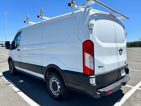 Used 2017 Ford Transit 150 130 Low Roof RWD image 3