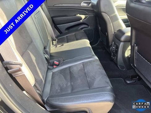 Certified 2022 Jeep Grand Cherokee Laredo X image 22