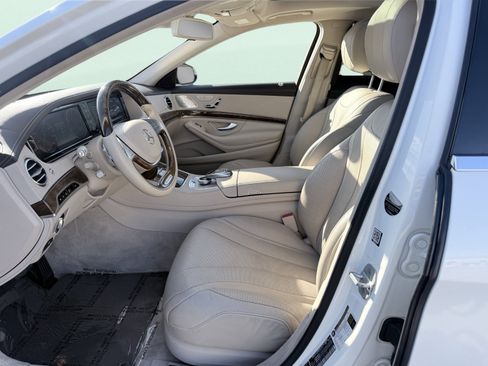 Used 2015 Mercedes-Benz S 550 Sedan w/ Premium 1 Package image 21