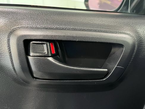 Used 2019 Toyota Tacoma SR5 image 24