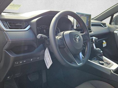 New 2025 Toyota RAV4 SE image 3