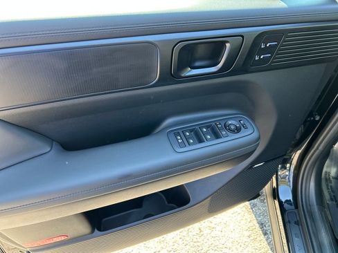 Used 2025 Hyundai Santa Fe Calligraphy AWD/4WD image 17