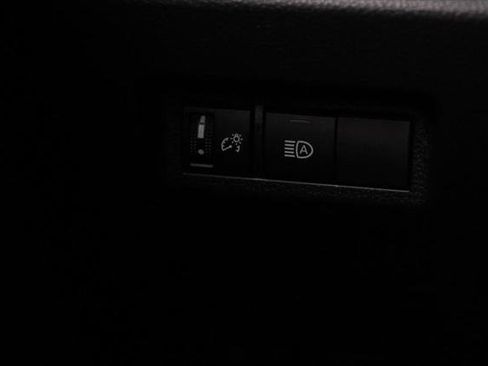 Certified 2022 Toyota RAV4 LE AWD/4WD image 19