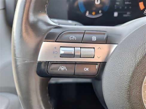 Used 2024 Hyundai Kona SEL image 18