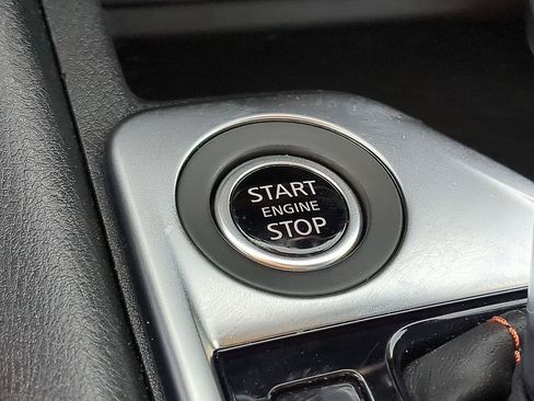 Used 2023 Nissan Sentra SR w/ Electronics Package FWD image 25