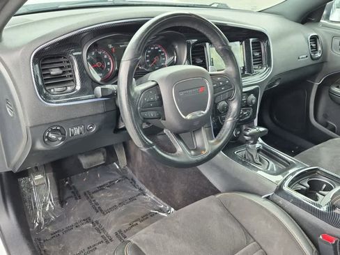 Used 2018 Dodge Charger R/T RWD image 12
