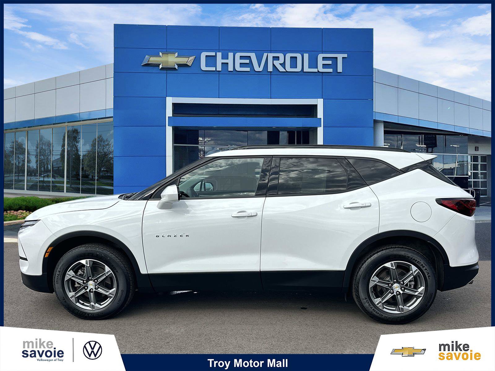 Certified 2024 Chevrolet Blazer LT w/ Convenience Package AWD/4WD image 2