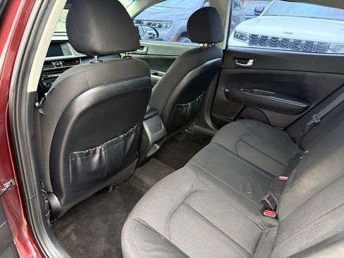 Used 2018 Kia Optima LX FWD image 17