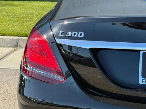 Used 2020 Mercedes-Benz C 300 Sedan image 11