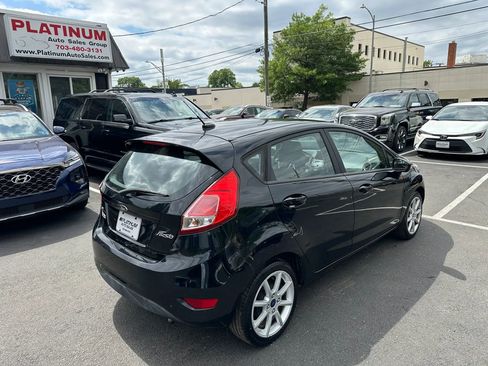 Used 2016 Ford Fiesta SE w/ Equipment Group 201A FWD image 5