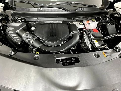 New 2026 Buick Enclave Avenir w/ Super Cruise Package image 2