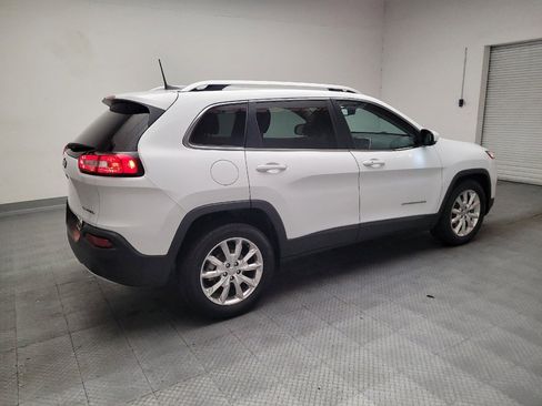 Used 2017 Jeep Cherokee Limited FWD image 10