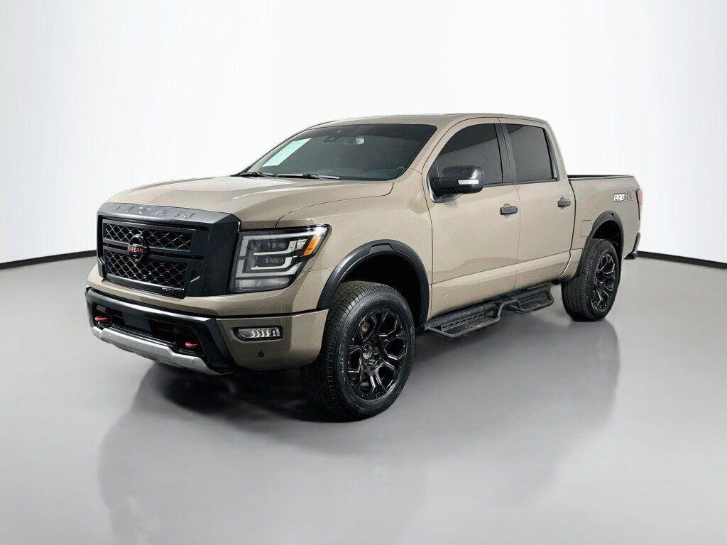 Used 2022 Nissan Titan PRO-4X w/ Pro-4x Convenience Package AWD/4WD image 1