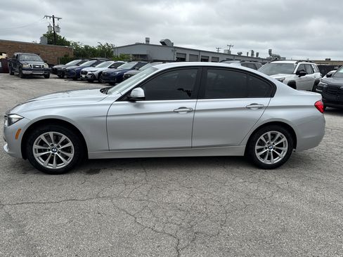 Used 2017 BMW 320i Sedan RWD image 9