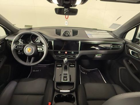 New 2026 Porsche Macan image 20