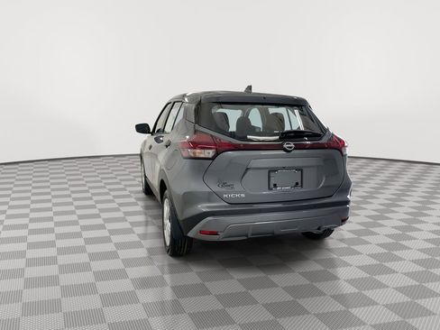 Certified 2025 Nissan Kicks Play S image 9