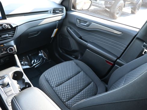 New 2026 Ford Escape Active image 29