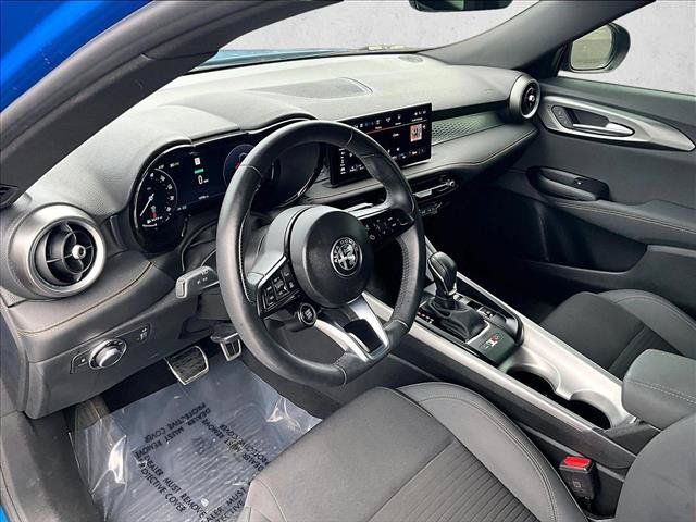 Used 2025 Alfa Romeo Tonale AWD/4WD image 14