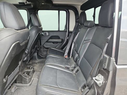 Used 2025 Jeep Gladiator Sport AWD/4WD image 10
