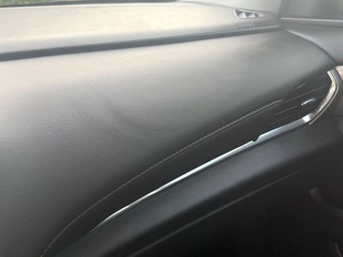 Used 2020 Chevrolet Traverse RS image 22