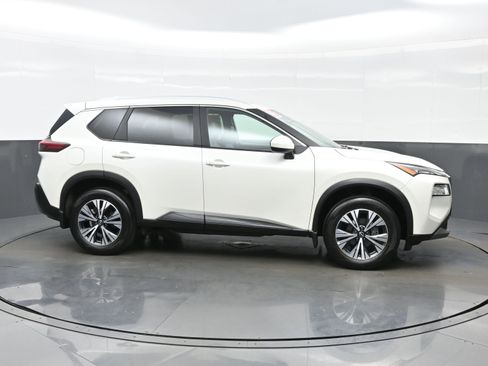 Used 2023 Nissan Rogue SV w/ SV Premium B Package AWD/4WD image 7