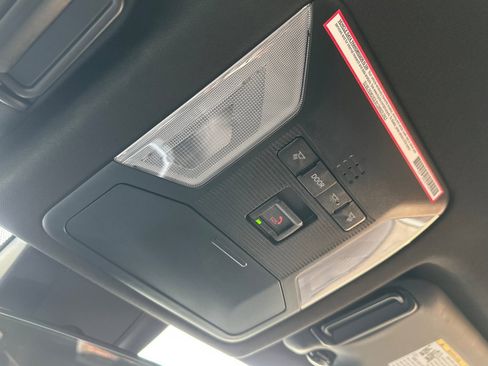 Used 2024 Toyota RAV4 SE image 24