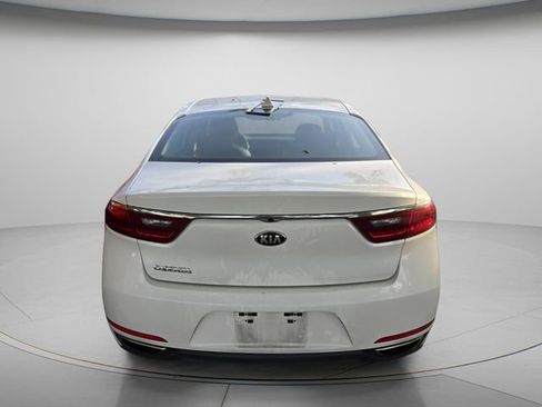 Used 2018 Kia Cadenza Premium FWD image 5