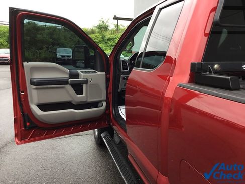 Used 2017 Ford F250 XLT w/ XLT Value Package AWD/4WD image 24