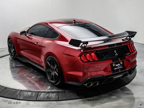 Used 2020 Ford Mustang Shelby GT500 w/ Carbon Fiber Track Pack RWD image 14