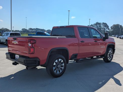 Used 2025 Chevrolet Silverado 2500 Custom w/ Custom Value Package AWD/4WD image 6