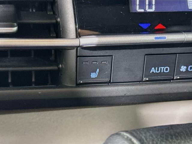 Certified 2021 Toyota Sienna XLE FWD image 21