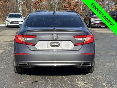 Used 2018 Honda Accord Sport image 32
