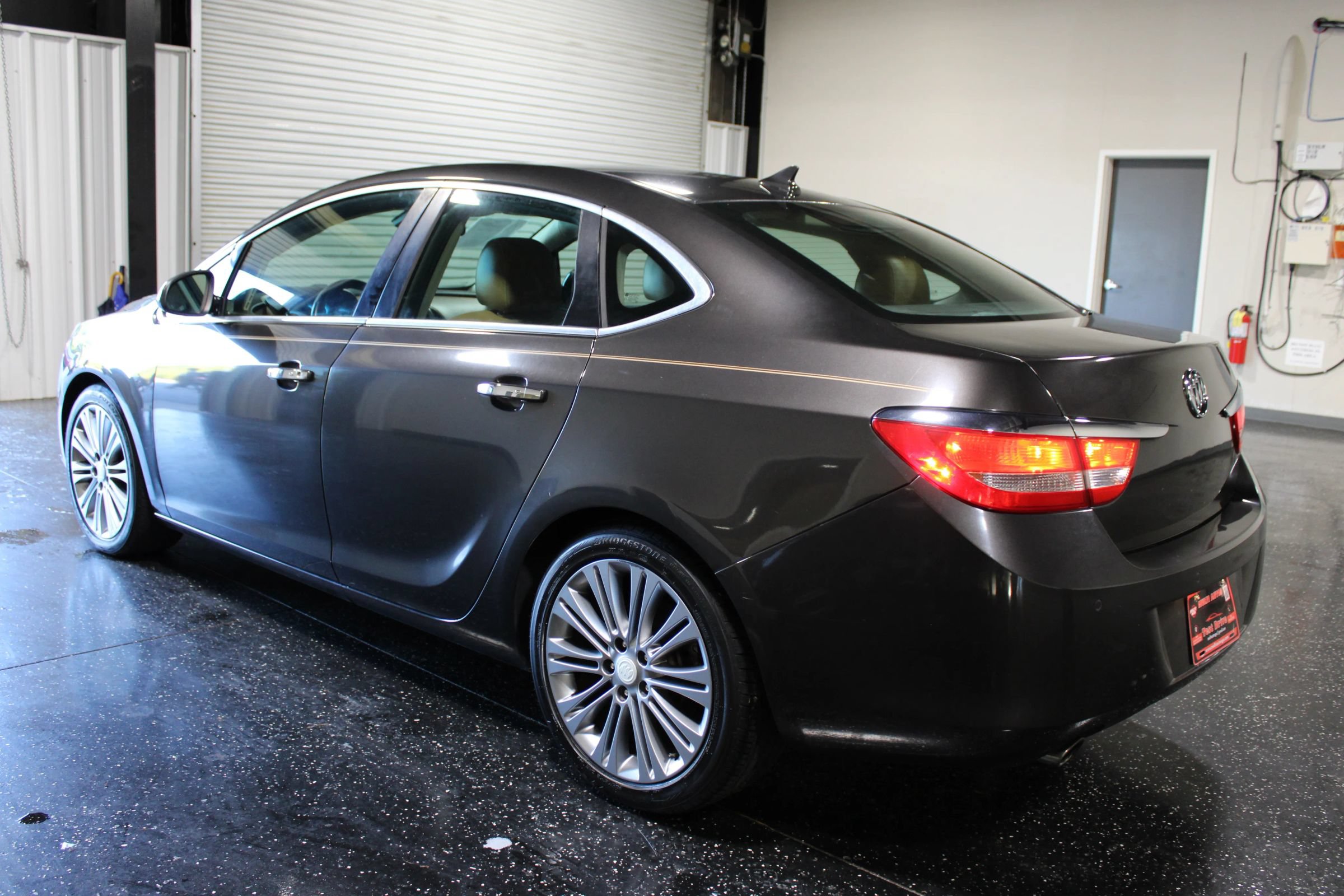 Used 2013 Buick Verano Leather FWD image 7