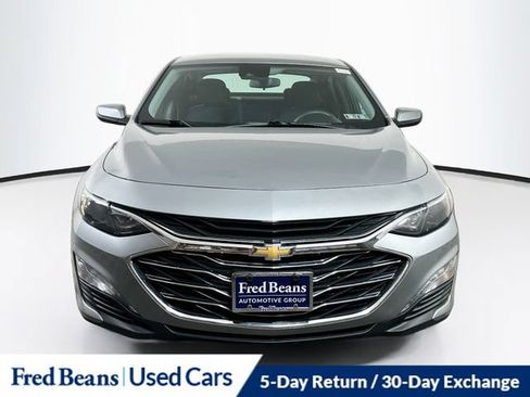 Used 2024 Chevrolet Malibu LT FWD image 2