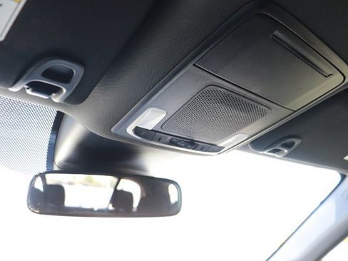 Certified 2025 Honda Pilot Sport image 32