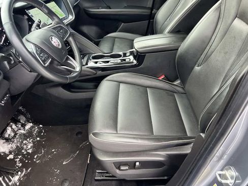 Used 2022 Buick Envision Essence w/ Technology Package I image 21