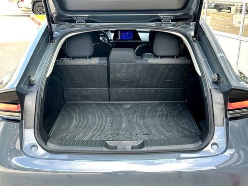 Used 2025 Toyota Prius Plug-In Hybrid FWD image 31