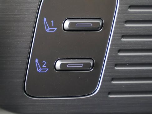 Certified 2025 Hyundai Santa Fe Limited image 43