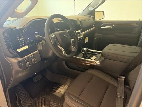 New 2026 Chevrolet Silverado 1500 RST AWD/4WD image 9